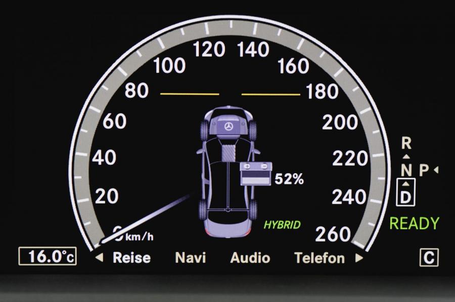  Mercedes-Benz S400 BlueHYBRID 2008 года  (фото 14 из 35)